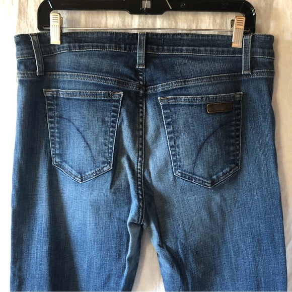 Joe’s Jeans crop style with sewn flip hem medium Wash zip up stretchy size 32 - Picture 6 of 8